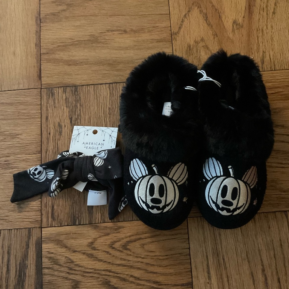 American Eagle Mickey Mouse Halloween slippers Sz. 6 and hair tie.
